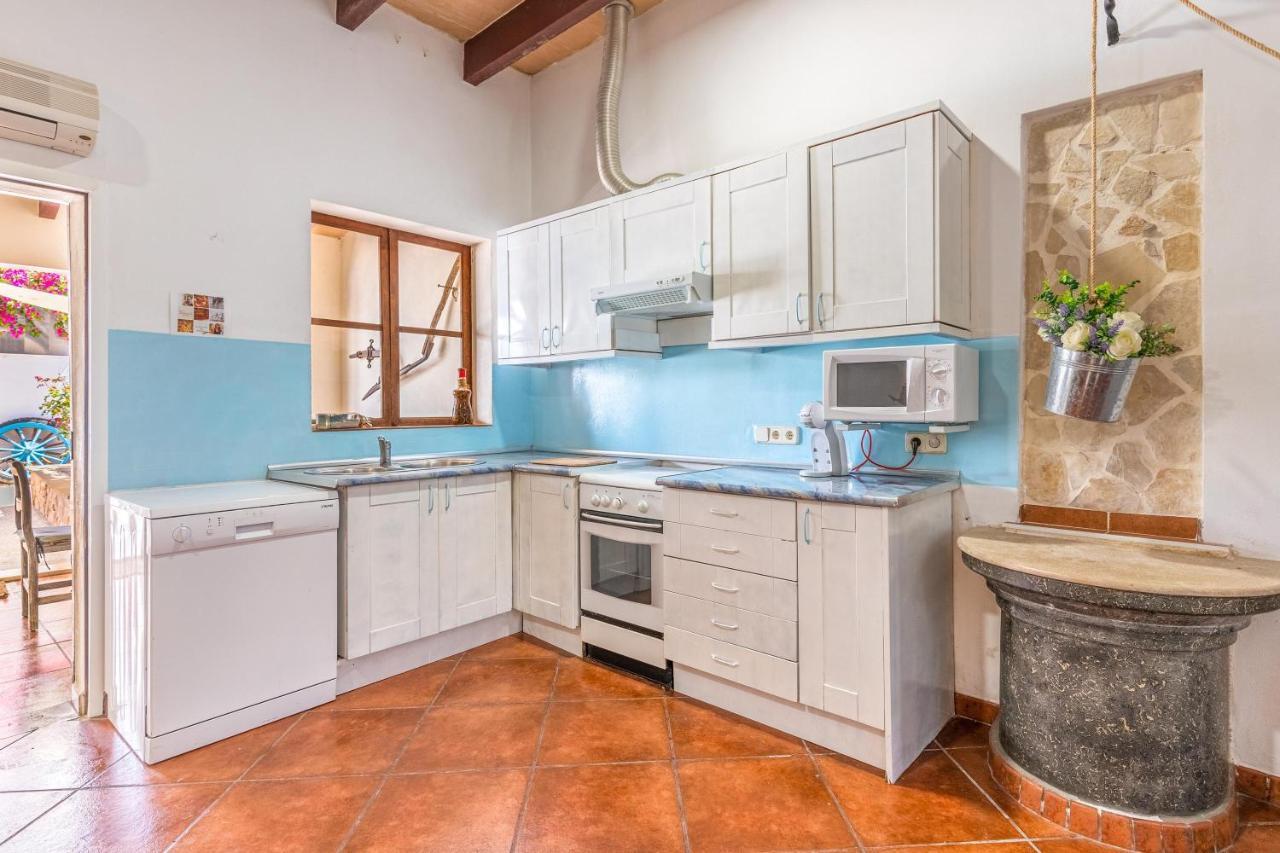 Ca Sa Cristeta De Sescola Holiday home *